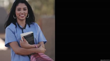 После смены медсестра снимает усталось проникновением в попку